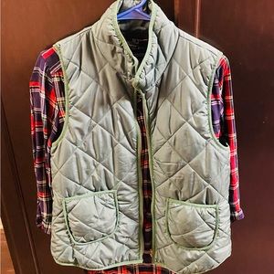 Stitch Fix size medium vest and 1/4 button down top